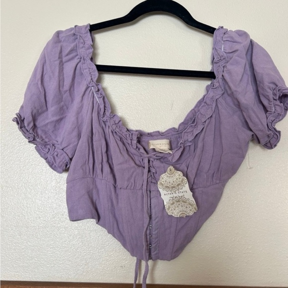 NWT Altar’d State lavender crop top purple lace up puff sleeve medium